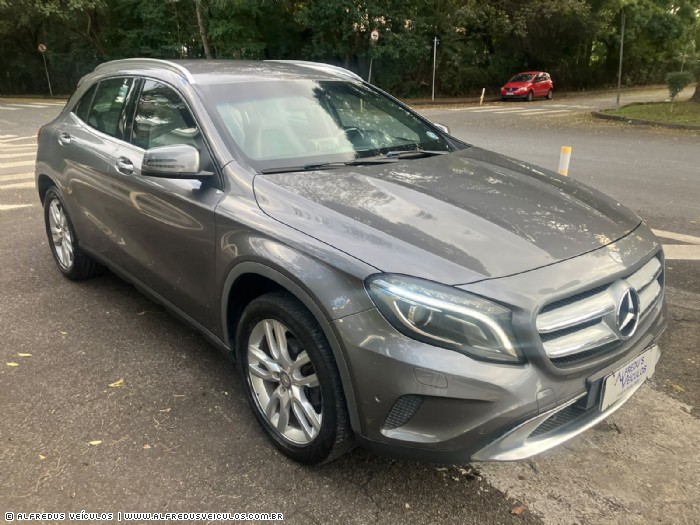 Mercedes-Benz GLA 200 ADVANCE 2015/2015